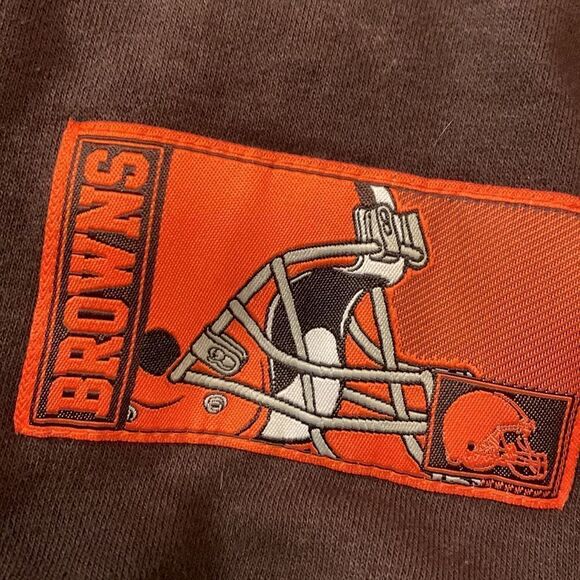 CLEVELAND BROWNS, hoodie, ladies small or boys large, great condition - Picture 3 of 8